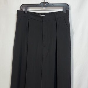✈️ nwot pleated Wide Leg  Trousers: